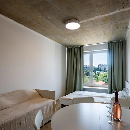 דירה Brand New #24 Near Center With Free Street Parking *