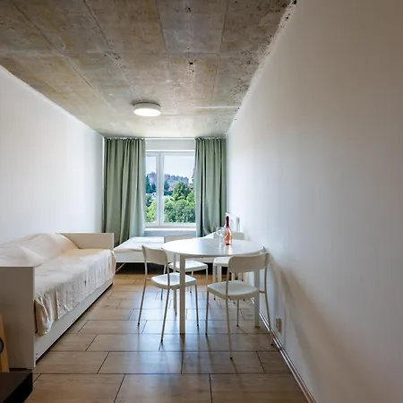 Apartmán Brand New #24 Near Center With Free Street Parking